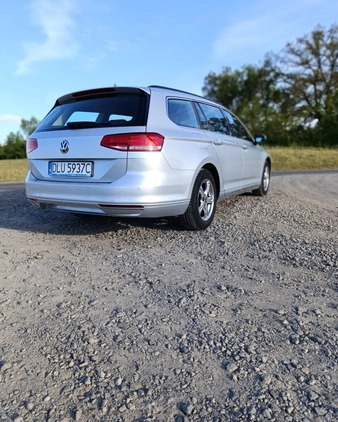 Volkswagen Passat cena 55555 przebieg: 195000, rok produkcji 2015 z Lubin małe 254